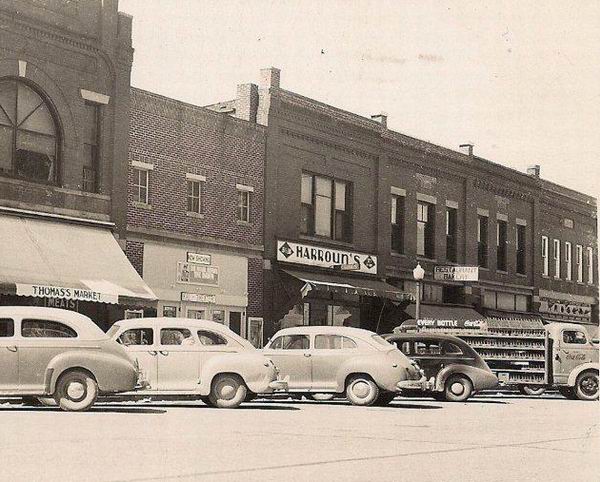 Kal Theatre - 1944 Photo From Paul (newer photo)